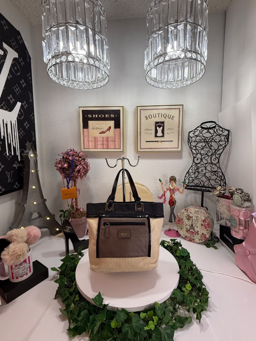 FURLA CREAM/BROWN/BLACK SMALL TOTE! - Picture 3 of 17